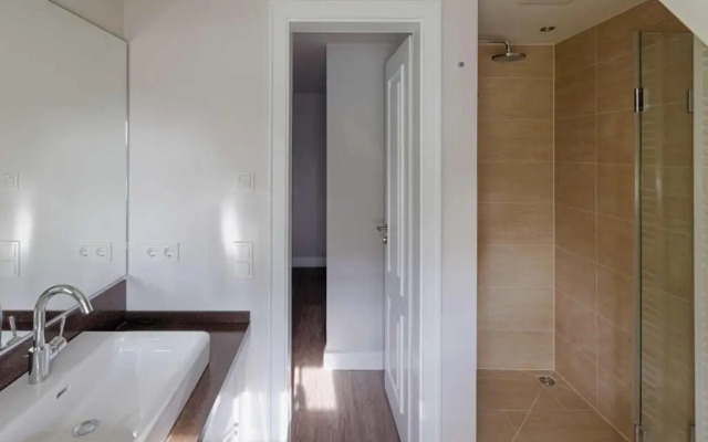 Rantum Dorf - Ferienappartments im Reetdachhaus 1& 2