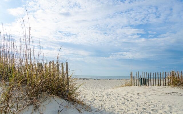 114sprin 2 Bedroom Condo