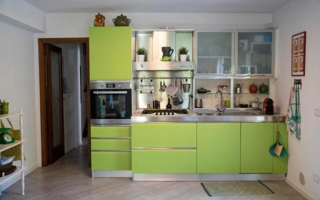 N228 - Numana, quadrilocale ristrutturato con giardino