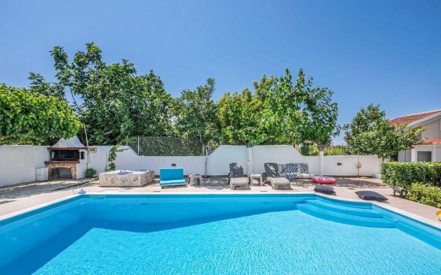 Beautiful Home in Lechaio Corinthias With 4 Bedrooms, Outdoor Swimming Pool and Swimming Pool