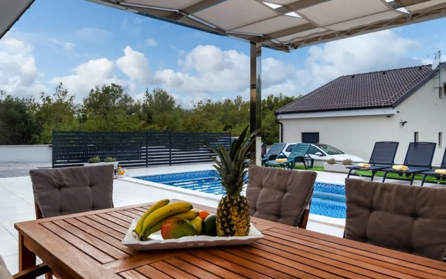 Villa Shaula 2