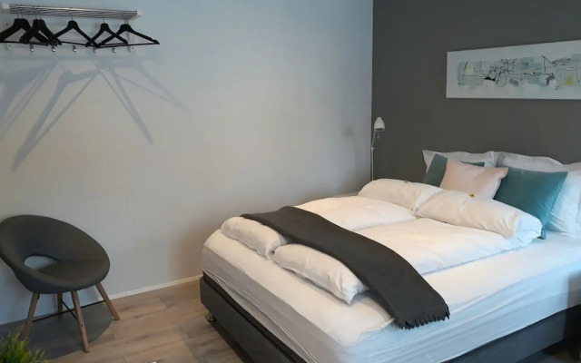 Post-Plaza Guesthouse