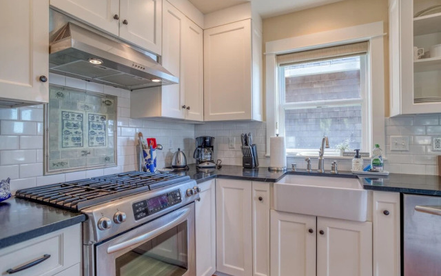 Ridge Retreat (MCA 442)