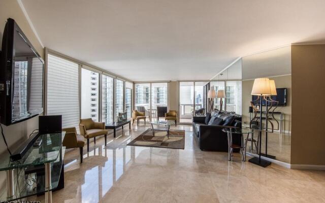 The Grand Condos by Edgewater One IR
