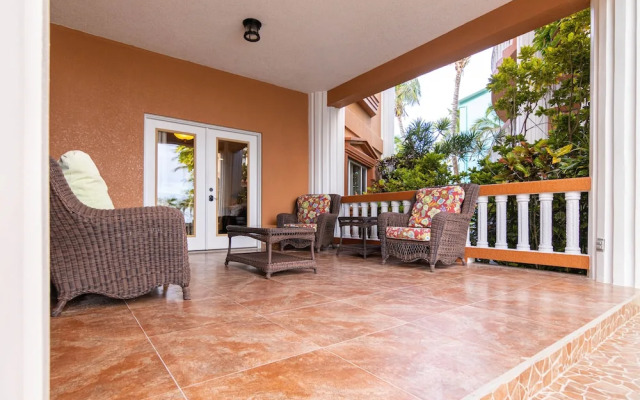 Lighthouse Beach Villas