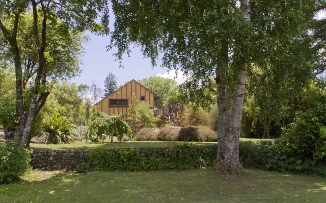 Turangi Trout Lodge