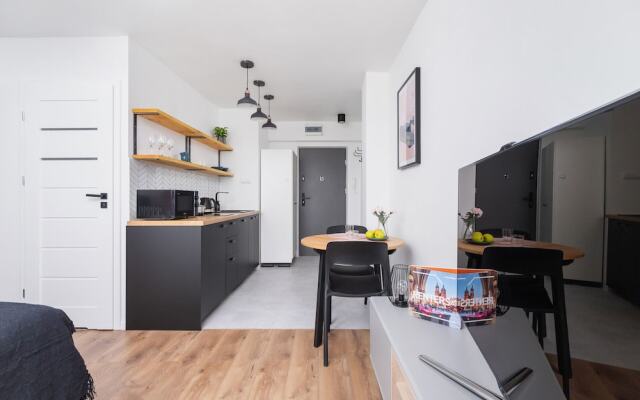 Studio Krakow Czarnowiejska by Renters