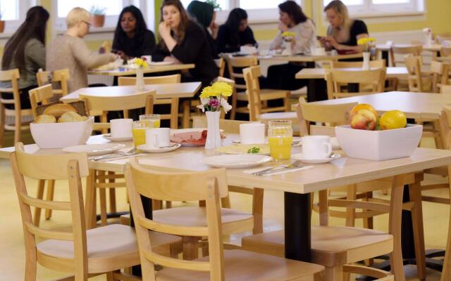 a&o Frankfurt Galluswarte - Hostel