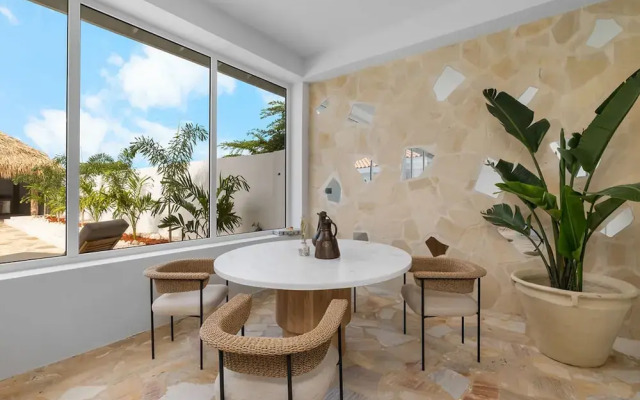 The Court Villa - 8 Bed 8 5 Bath