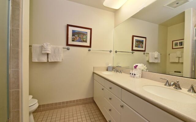 Kaanapali Royal H303 by RedAwning