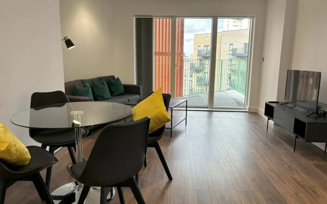 Modern 2 bed With Parking - Grand Exchange Bracknell