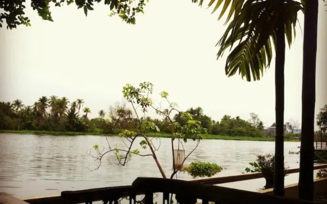Parn Dhevi Riverside Resort & Spa