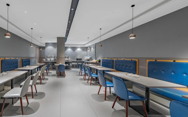 Homeinn · neo (Shanghai Jiuting Street)