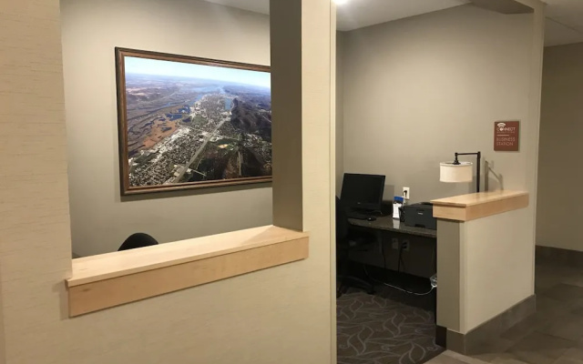 AmericInn Hotel & Suites Winona