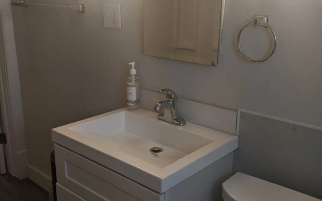 Cozy, Homey 1br Near Buffalo Medical Center