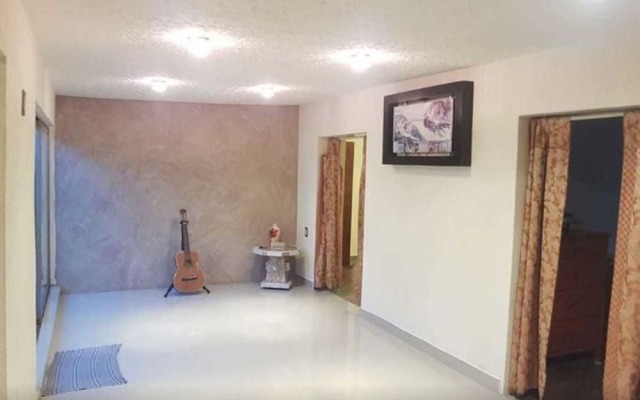 Casa La Gloria Cerca de las Piramides