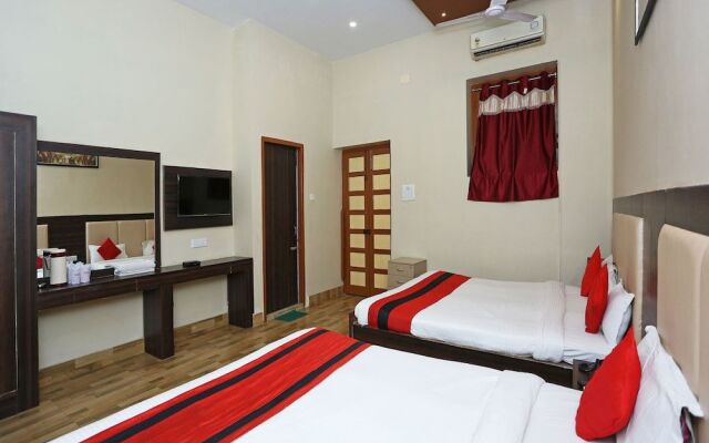 OYO 7742 The Hotel Marina