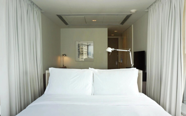 Twenty One Whitfield – Guest Rooms – Hong Kong