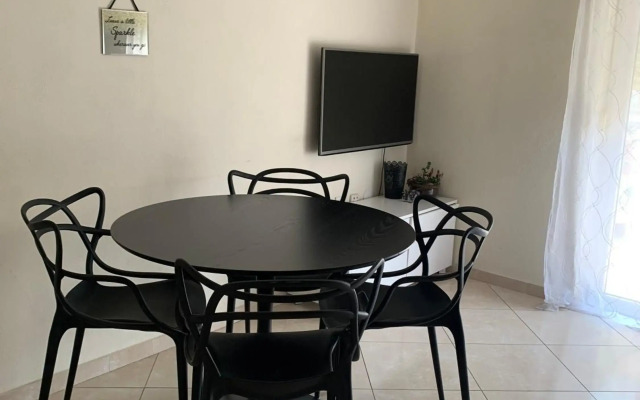 Cozy Apartment w/ WiFi+Parking+2 Bikes