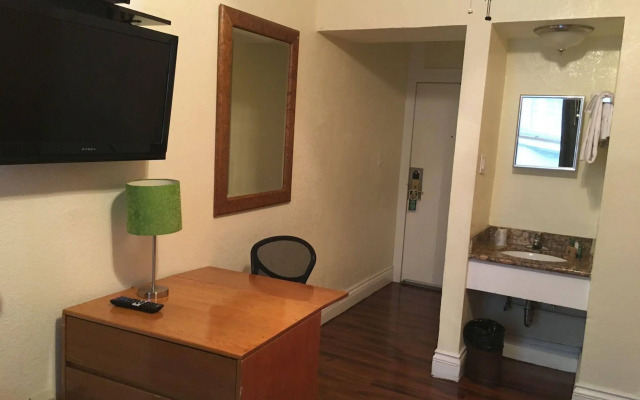Post Hotel