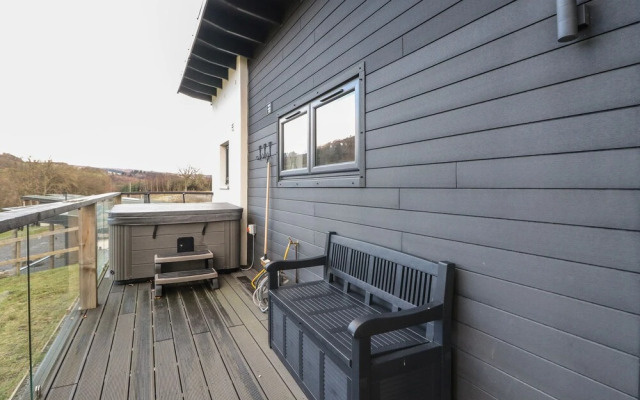 Osprey View Lodge &amp; Hot Tub
