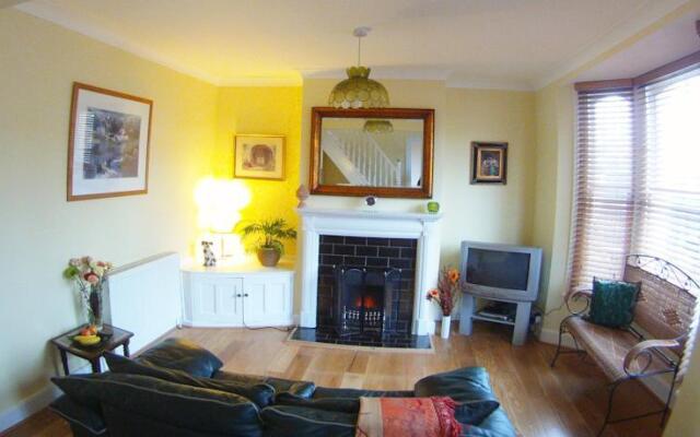 Aldershot House