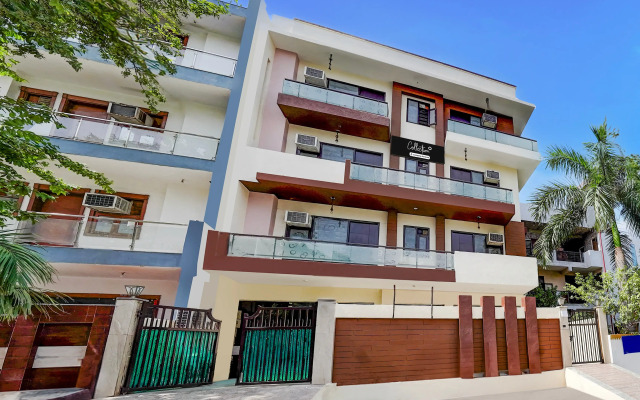 Collection O Sector 70 Noida