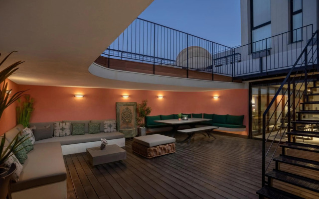 Fall In Love by HolyGuest