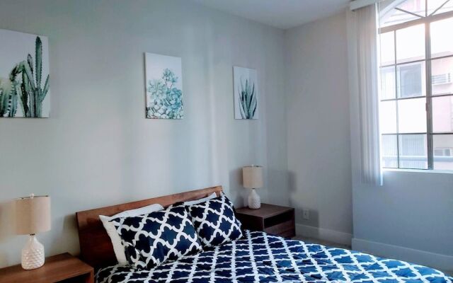 Luxury Suites - Heart of Beverly Hills