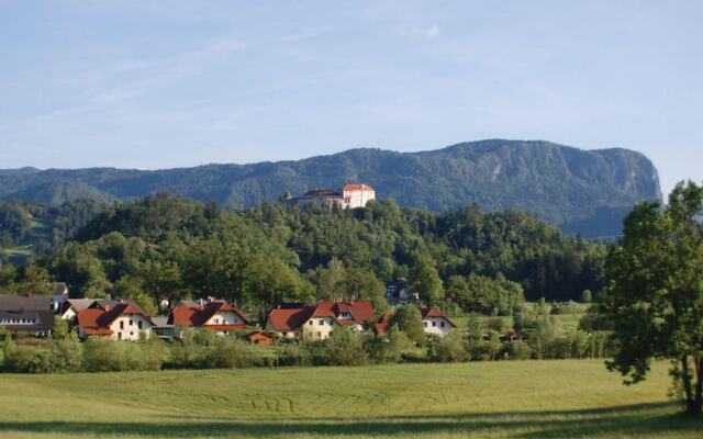 Bled Lake Apartment Red