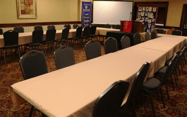 Country Inn & Suites by Radisson, North Little Rock, AR