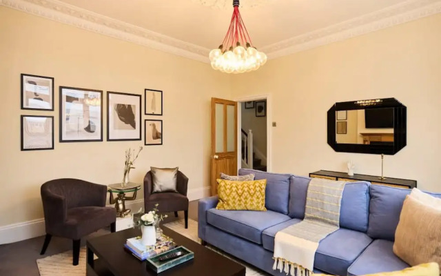 The Peckham Hideaway - Bright 3bdr Flat