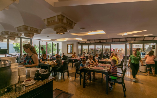 Lara Park Hotel