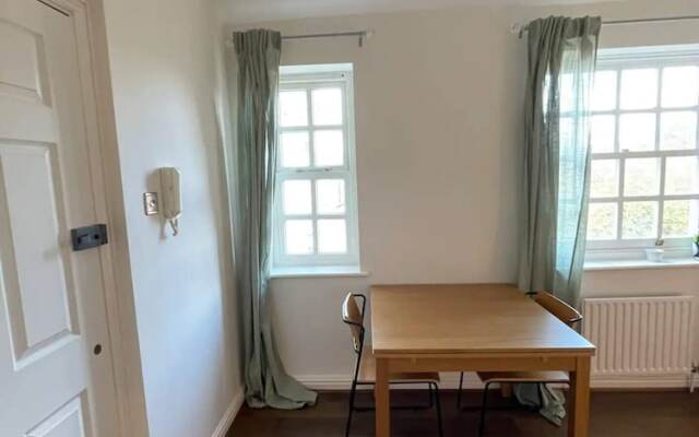 Peaceful 1 Bedroom Flat Near Highbury and Islington
