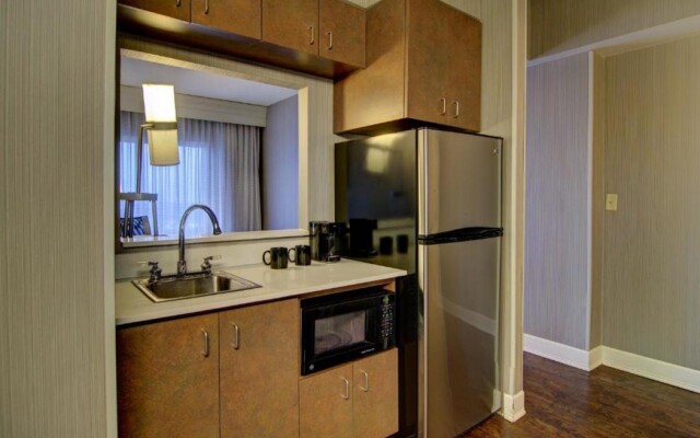 Courtyard by Marriott Tysons McLean