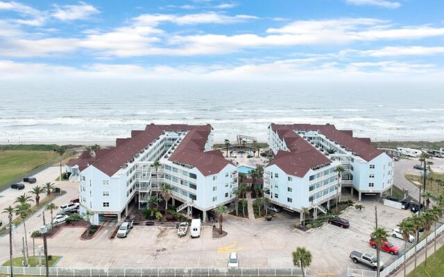 Seascape 2216 Hotel Room