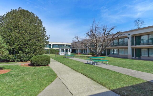 Ramada Baltimore West