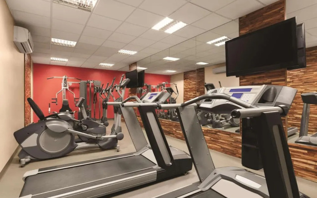 Park Inn by Radisson, Toronto Airport West