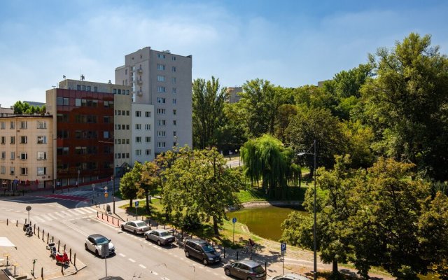 Apartment Warsaw Browarna by Renters