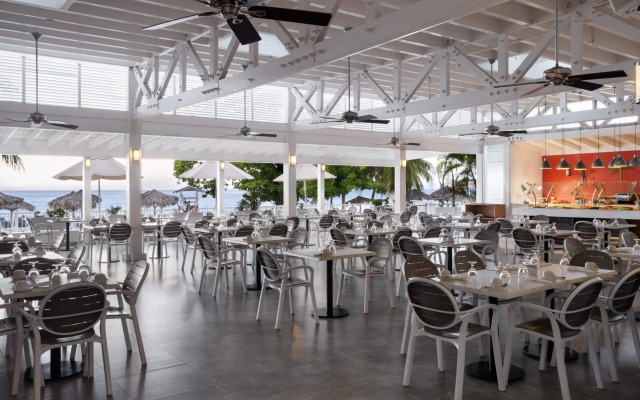 Grand Decameron Cornwall Beach, A Trademark All-Inclusive Resort