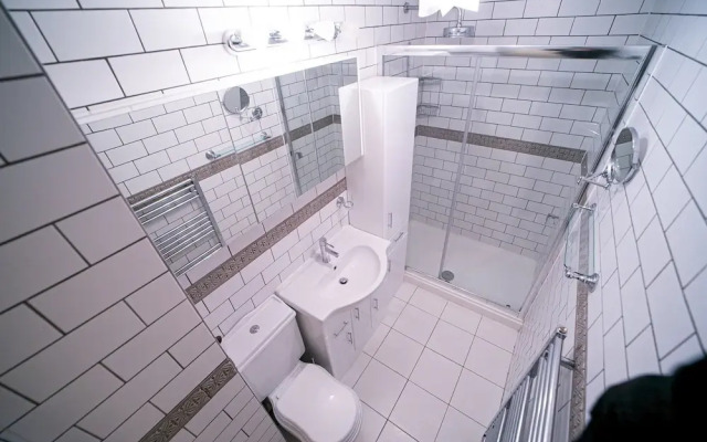 Nottingham Place on Baker Street - Top floor 2bed