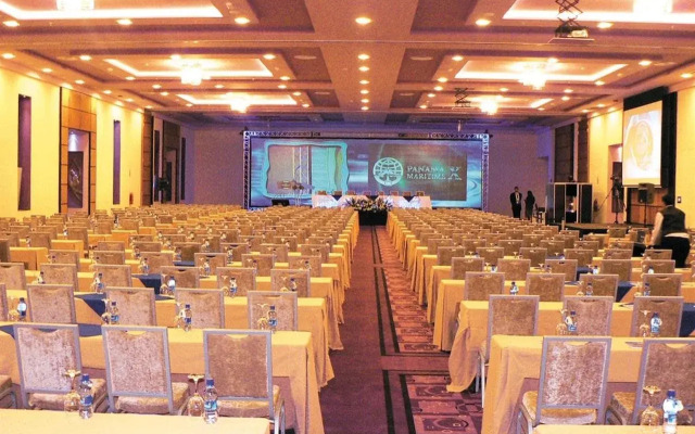 Hotel Riu Plaza Panama
