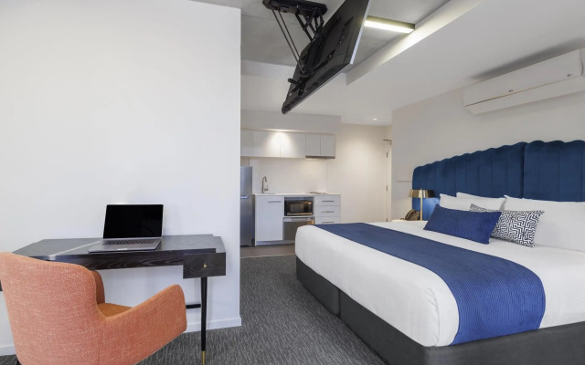 Oaks Melbourne St Kilda Road Hotel