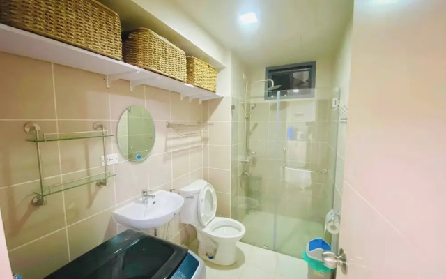 2br Unit at Asmara Near St Lukes Medical Center