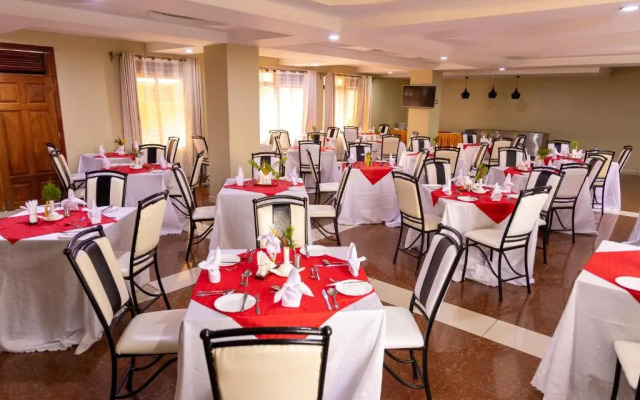 Maxland Hotel