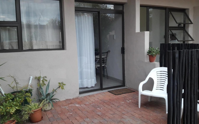 Self-catering Studio, Unit 6 on Krupp