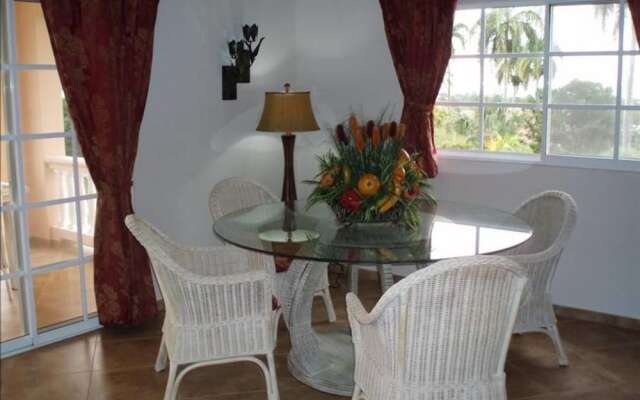 Comfortable 4 Bedroom Villa Near Downtown Sosua