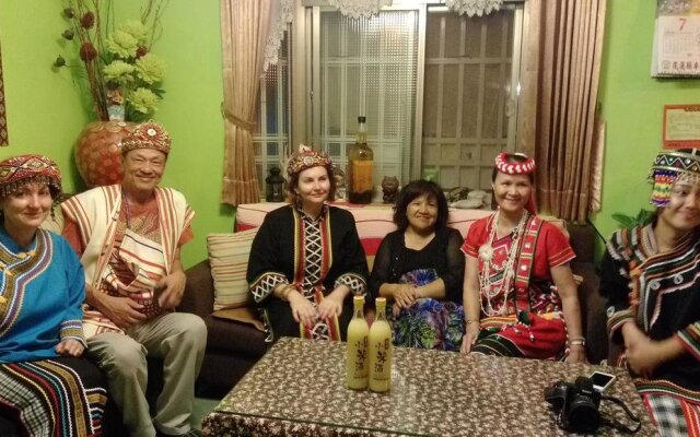 Coffee houses ethnic language