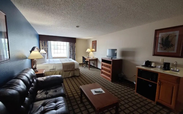 Norwood Inn and Suites