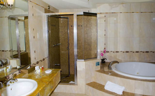 Accra Beach Hotel & Spa